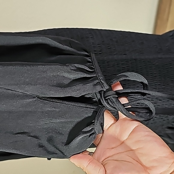 DO+BE Black Dress - Picture 7 of 8